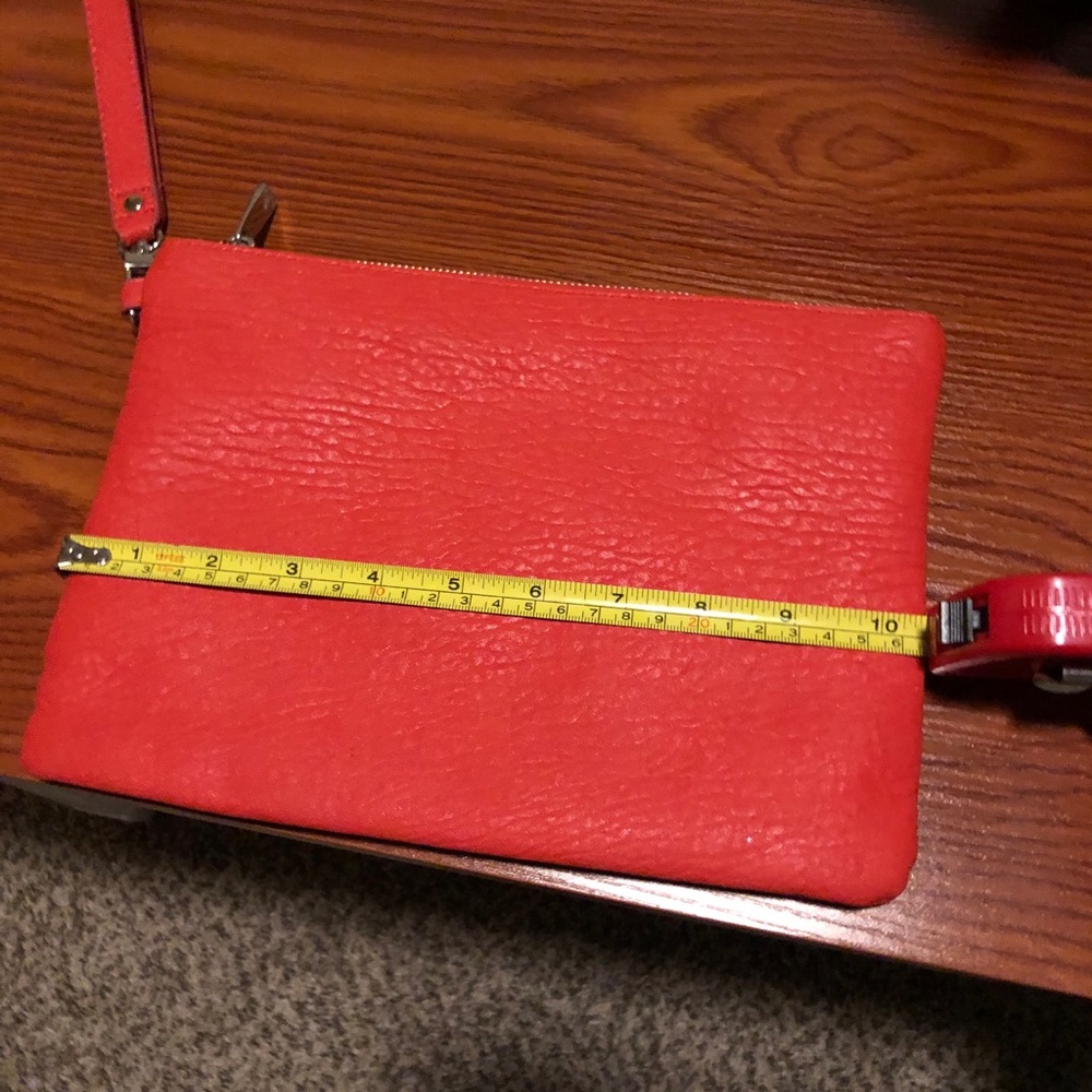 Red/orange wristlet - Picture 3 of 4